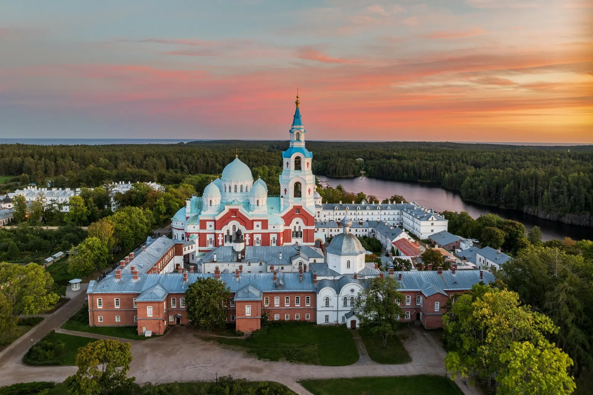 Валаам: монастырь на скалах 🕊️