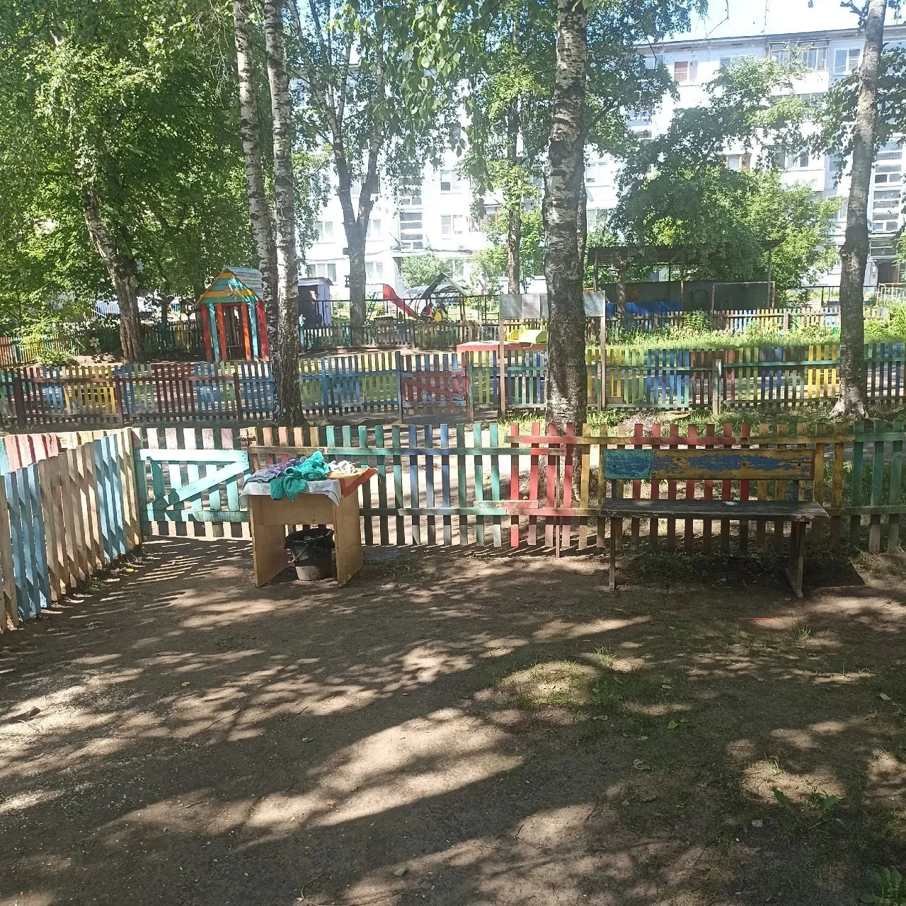 Уважаемые родители группы 6 "Непоседы" - хотим поблагодарить вас за новый забор💥 и песочницу🪏 Тепе