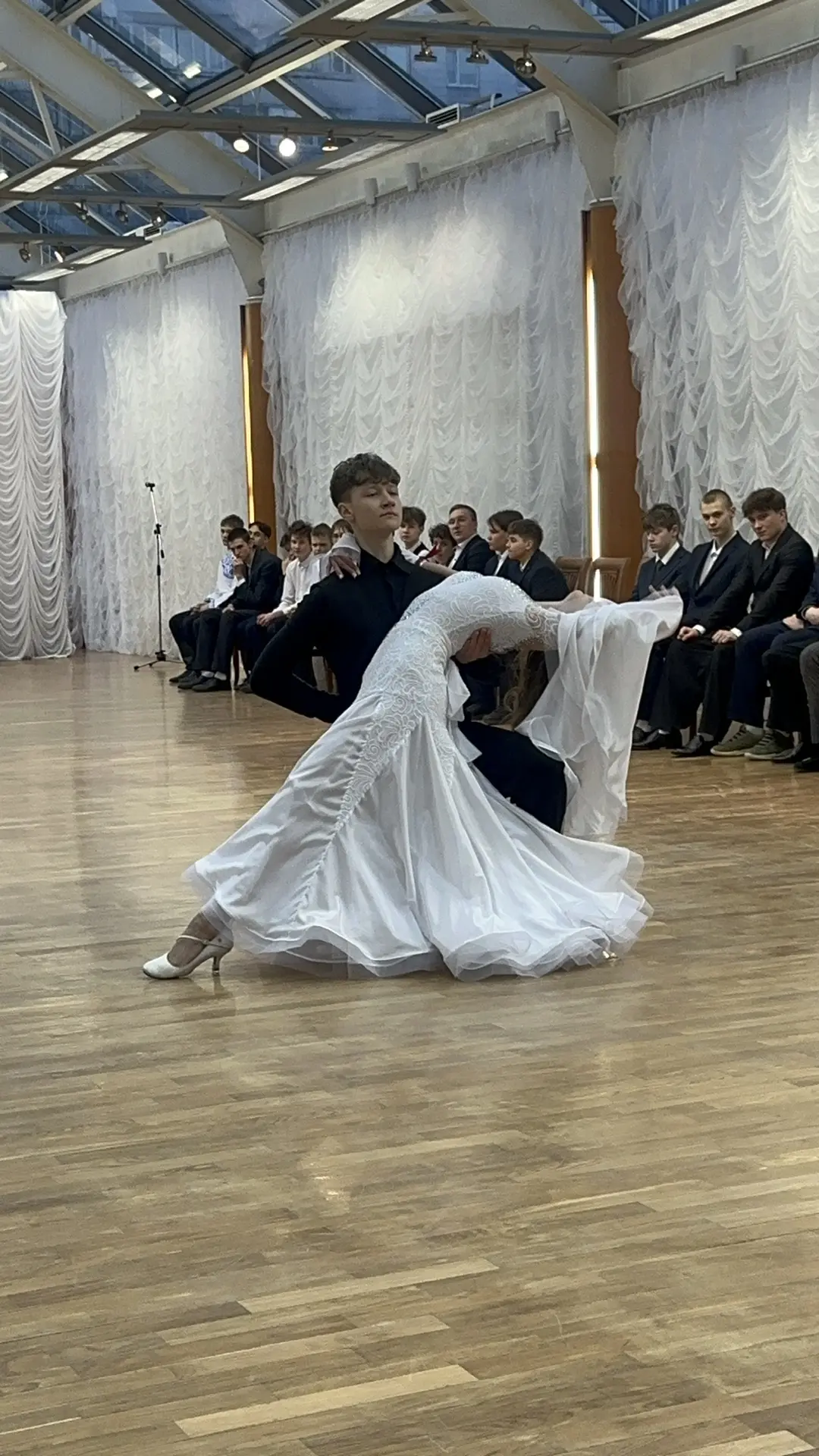 В ВИХРЕ ВАЛЬСА! 🌸  Приглашение на Пасхальный бал прозвучало для нас особенно интригующе и волнительн
