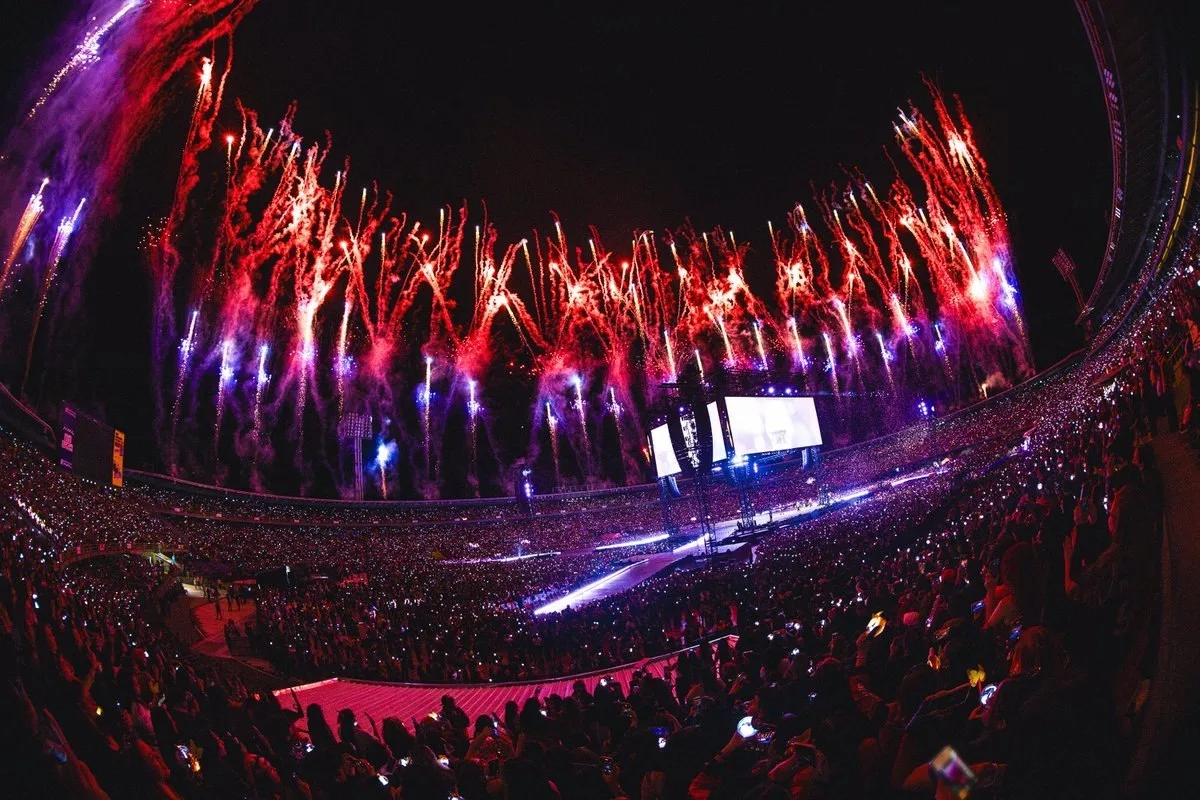 BTS OFFICIAL 261003 BTS World TOUR Arirang in BOGOTA.                    @SVETLANA