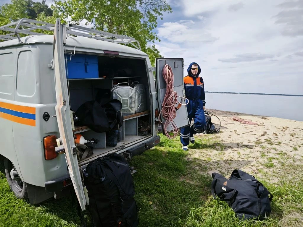 Каждый год перед открытием пляжей водолазы поисково-спасательного подразделения Управле...