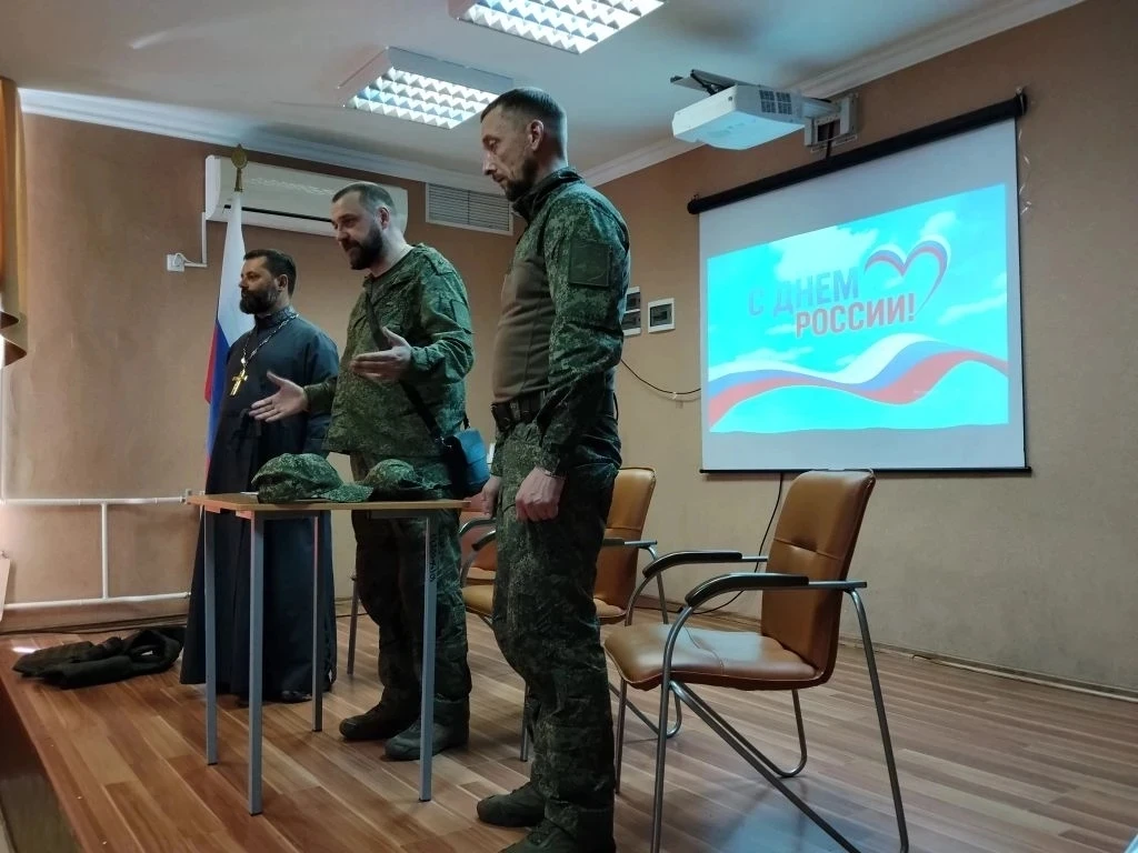 В преддверии Дня России в нашем лагере «Солнышко» прошла очень трогательная и важная встреча. Предст
