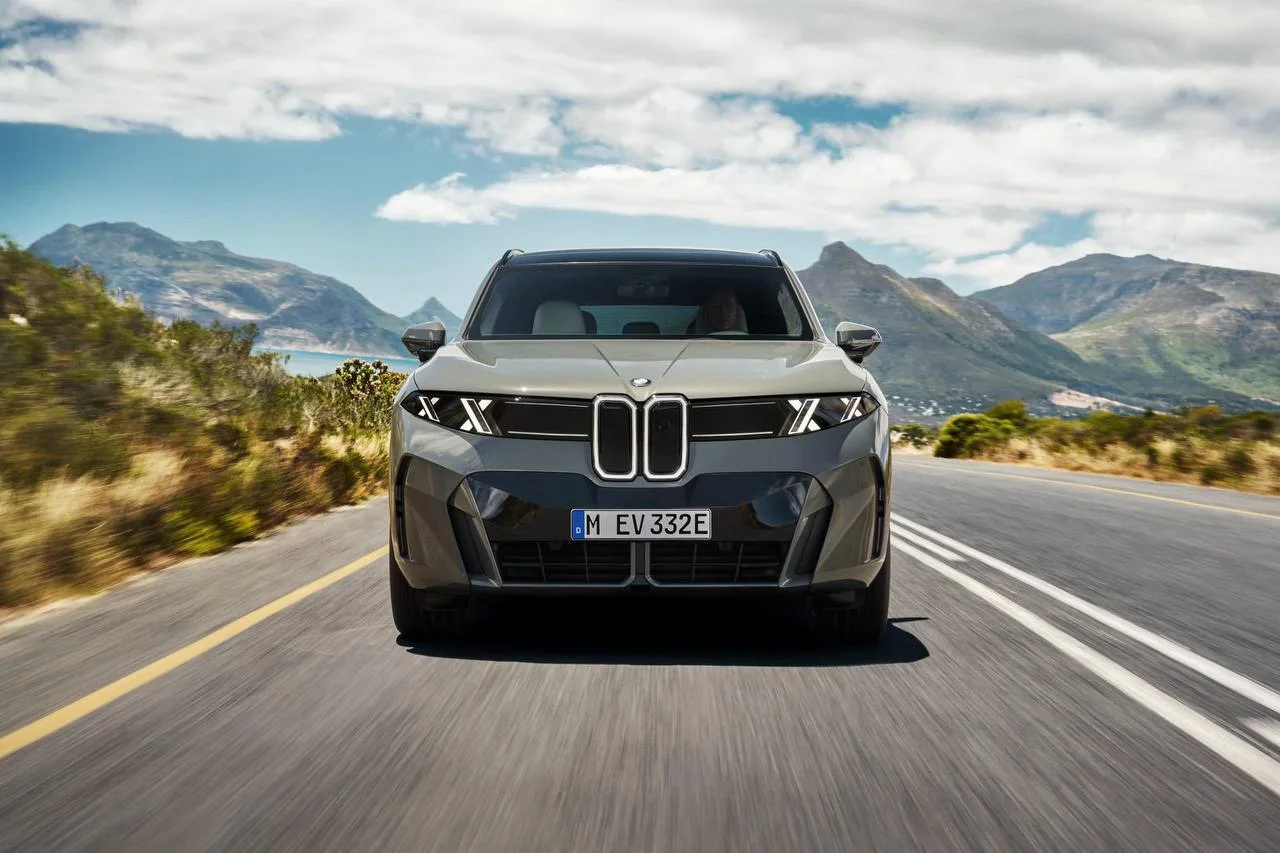 BMW X5 нового поколения дебютировал сразу в пяти версиях 🚘