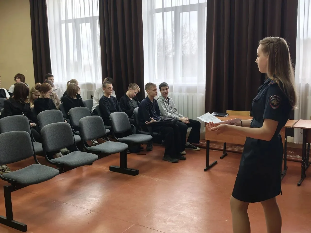 Полицейские МО МВД Росси «Макарьевский» познакомили старшеклассников с работой органов внутренних де