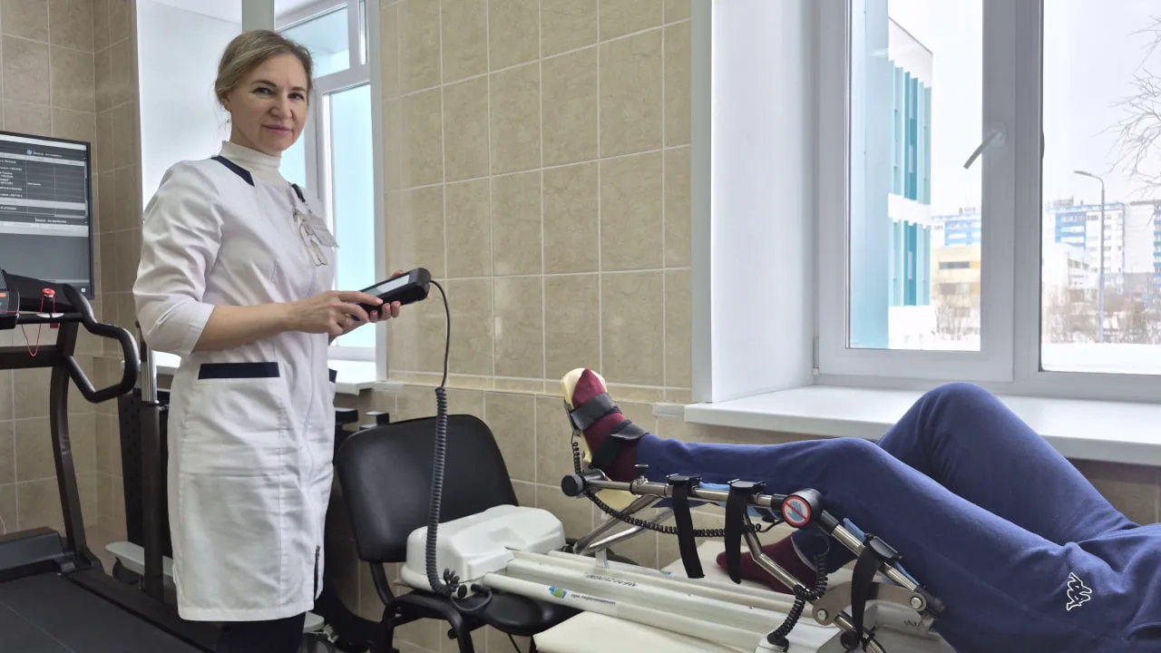 🚑 С начала года медицинскую реабилитацию на Ямале прошли более 2000 жителей