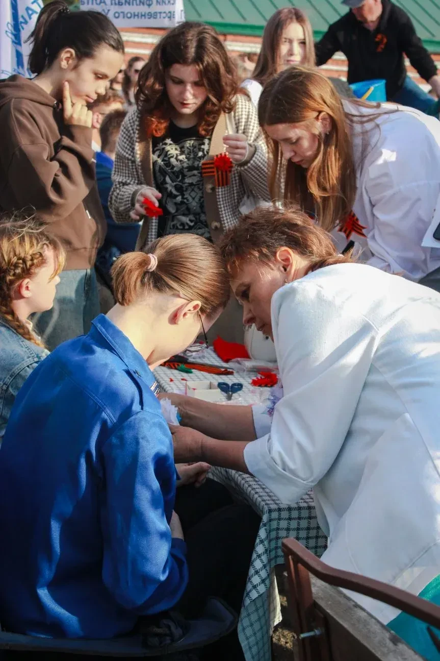 🇷🇺🇷🇺🇷🇺Студенты Бийского филиала им. В.М. Шукшина АлтГПУ  приняли участие в сборе средств в поддержку