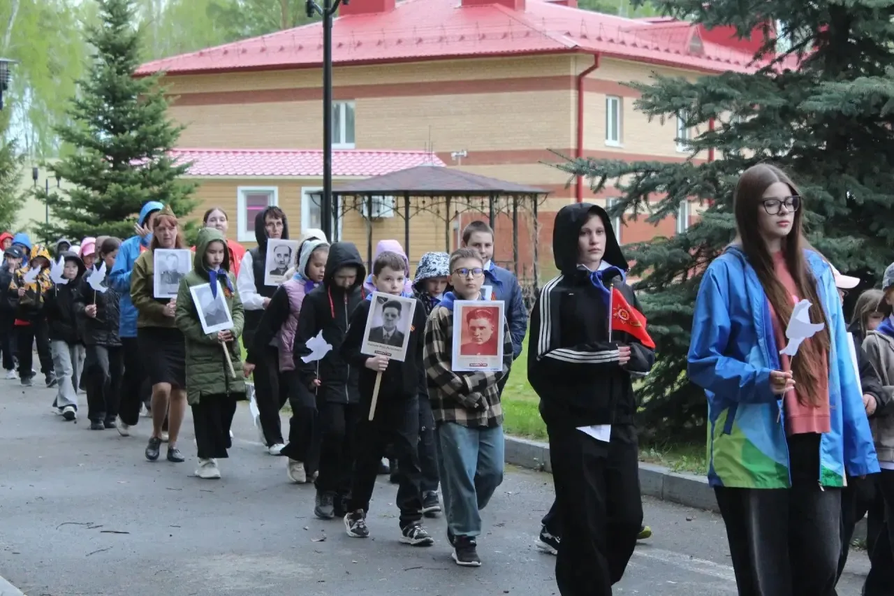 БЕССМЕРТНЫЙ ПОЛК  🕊️ 9 Мая — особенный день для всей страны. День памяти, гордости и благодарности п