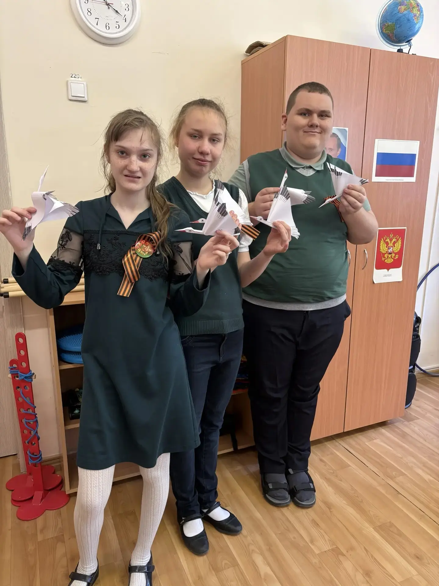 В ресурсных классах прошли мастер-классы приуроченные к празднованию 9 мая. Дети сделал...