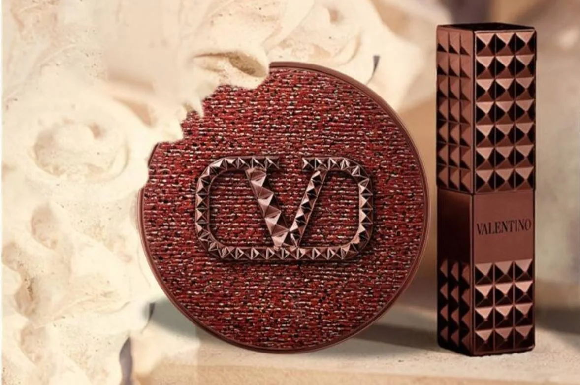 Какая-то невероятно красивая лимитка Valentino Beauty для азиатского рынка: кушон и пом...