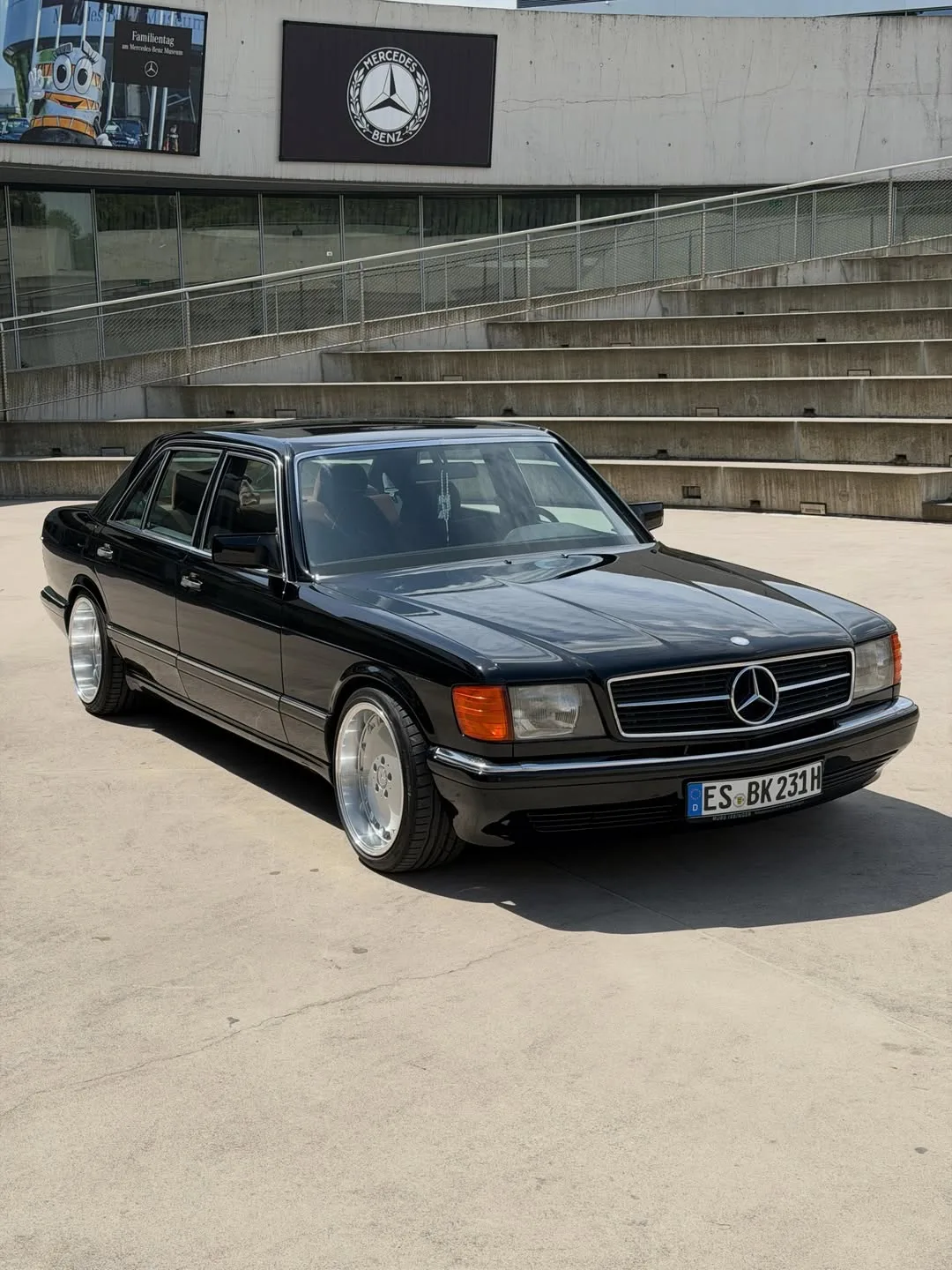 Передняя часть от купе на Mercedes‑Benz W126 — весьма неожиданное решение для классического авто! Ка