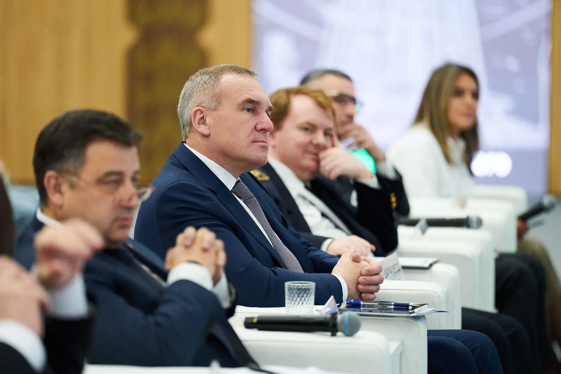 Молодые специалисты формируют будущее нефтегазовой отрасли в Югре  В Ханты-Мансийске завершился IX М