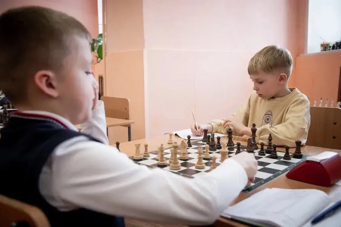 🔵Новости от юных шахматистов! В выходные состоялось командное первенство по шахматам «Дебют» среди к