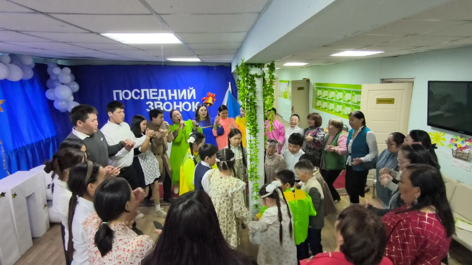 Бүгүн ыам ыйын 26 күнүгэр Өспөх нэһилиэгэр библиотека, оскуола уонна "Сайдам" КСК" холб...