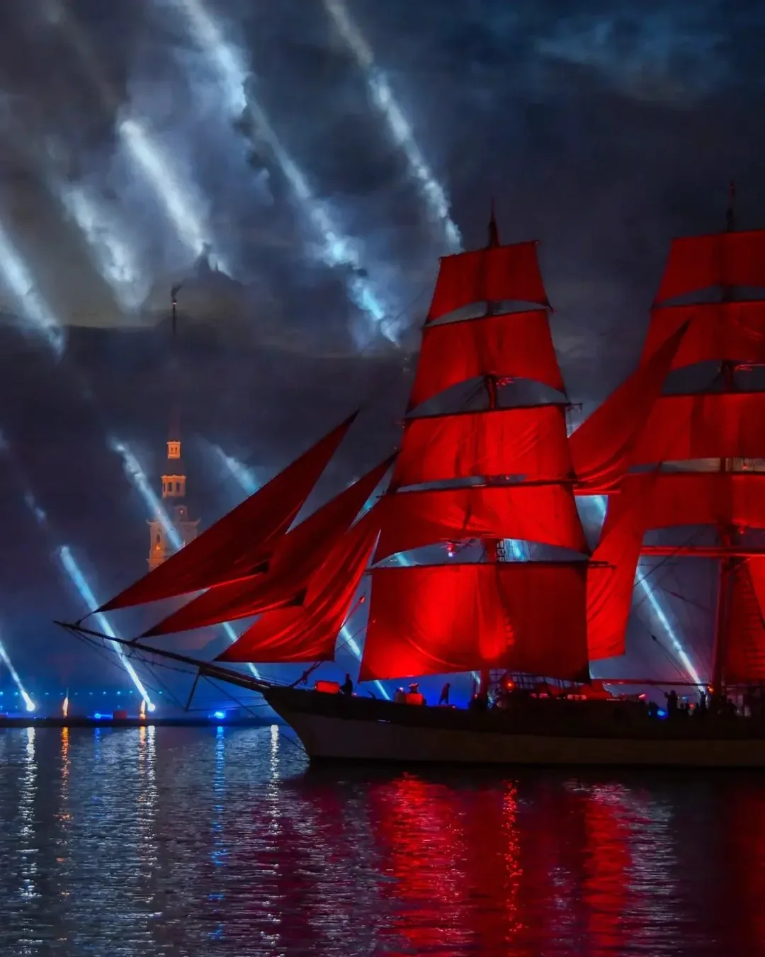 ​​⛵️ Праздник выпускников «Алые паруса» в этом году состоится 27 июня  По традиции гостей ждут масшт