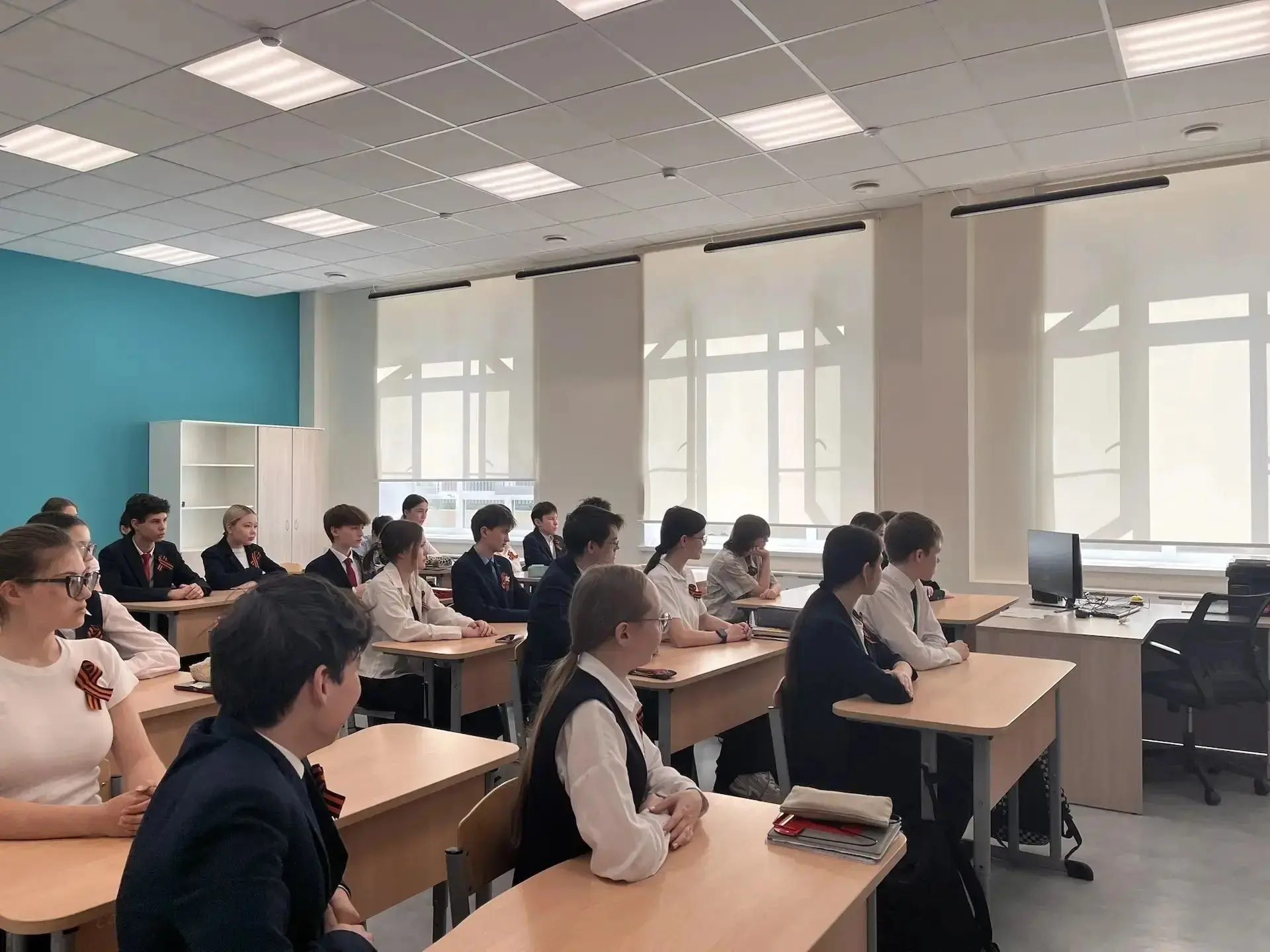 🛡️ «Россия безопасная»: что скрывается за щитом страны  На этой неделе в рамках внеурочных занятий «