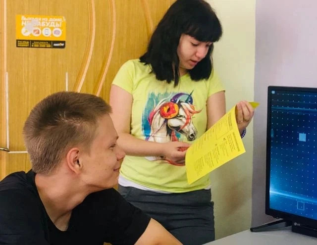 Утро в  «Волжском СРЦ» началось со стратегически важного и актуального занятия. 
Для воспитанников б