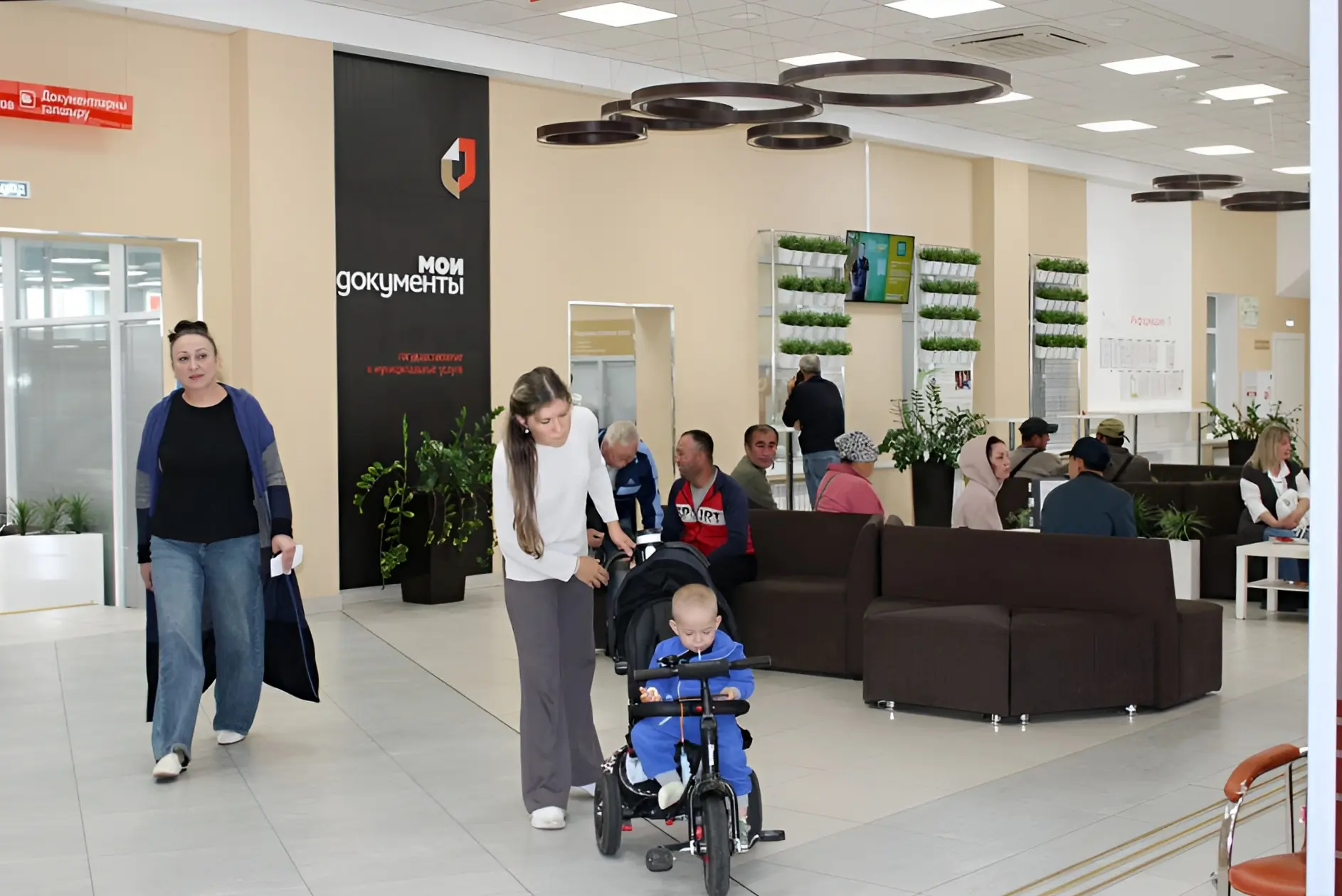 ​​МФЦ Татарстана в цифрах:   👫 Самую весомую долю среди посетителей многофункционального центра сост