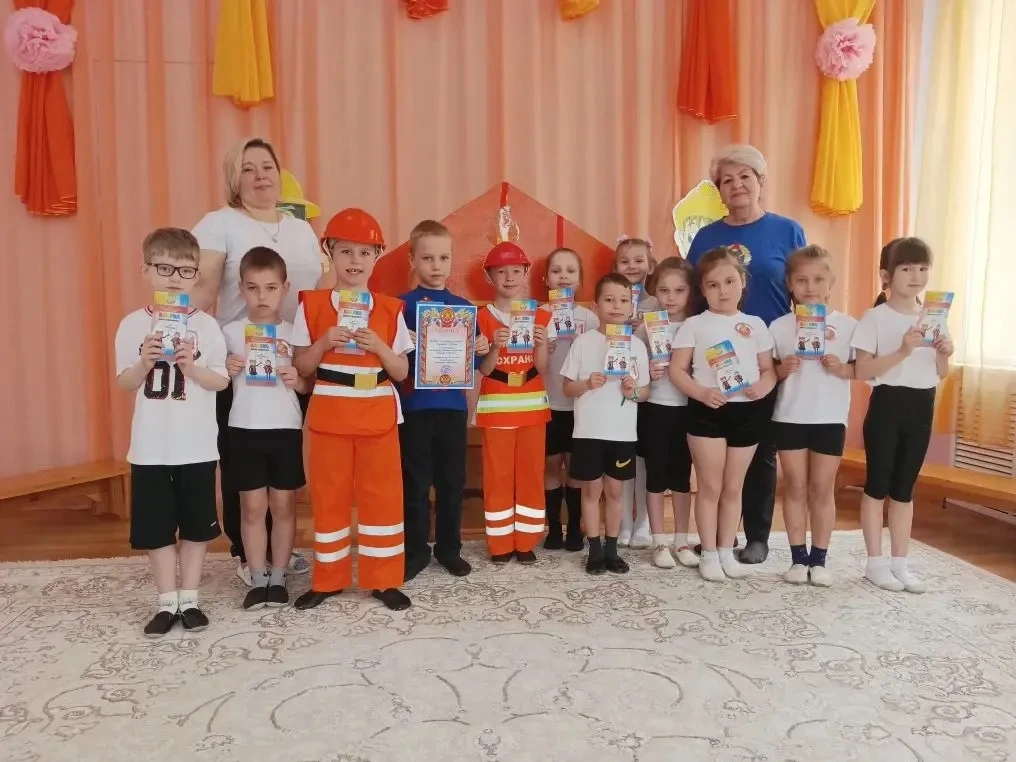 Эстафеты «Юный пожарный» в нашем детском саду! 🚒
28 апреля в нашем детском саду проходило мероприят