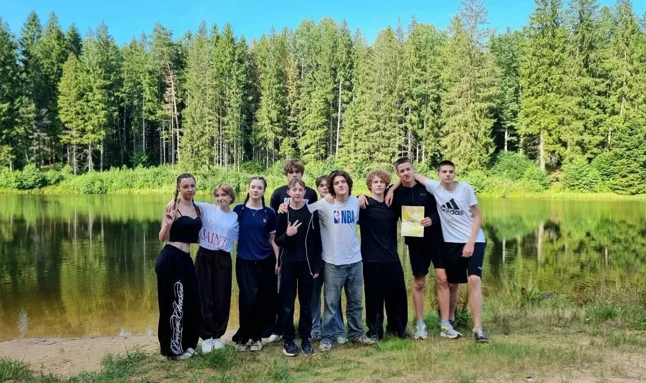 ☀️Июль летит яркой кометой, оставляя после себя гигабайты фото и тёплых воспоминаний. 

Этот месяц д