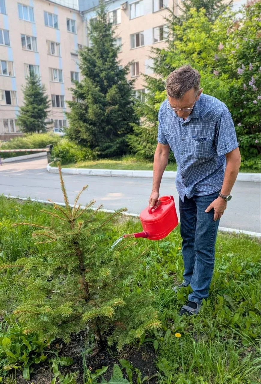 🌳 В преддверии Дня медицинского работника команда диспансера вместе с профсоюзом работников здравоо