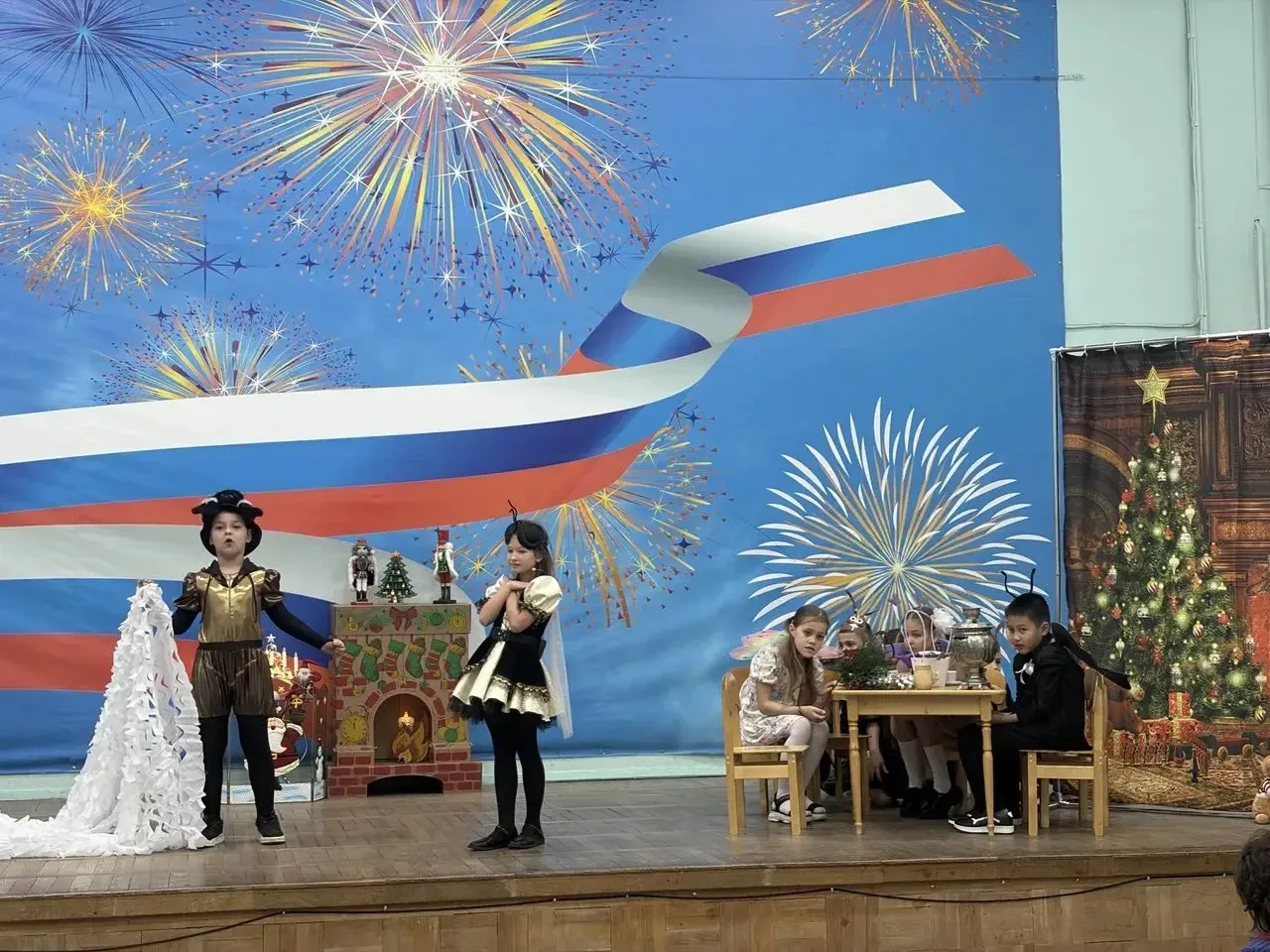 🎉✨ Волшебный мюзикл от 2 «А» и 10 «А» классов! ✨🎉  Наши талантливые ребята подготовили  мюзикл «В го