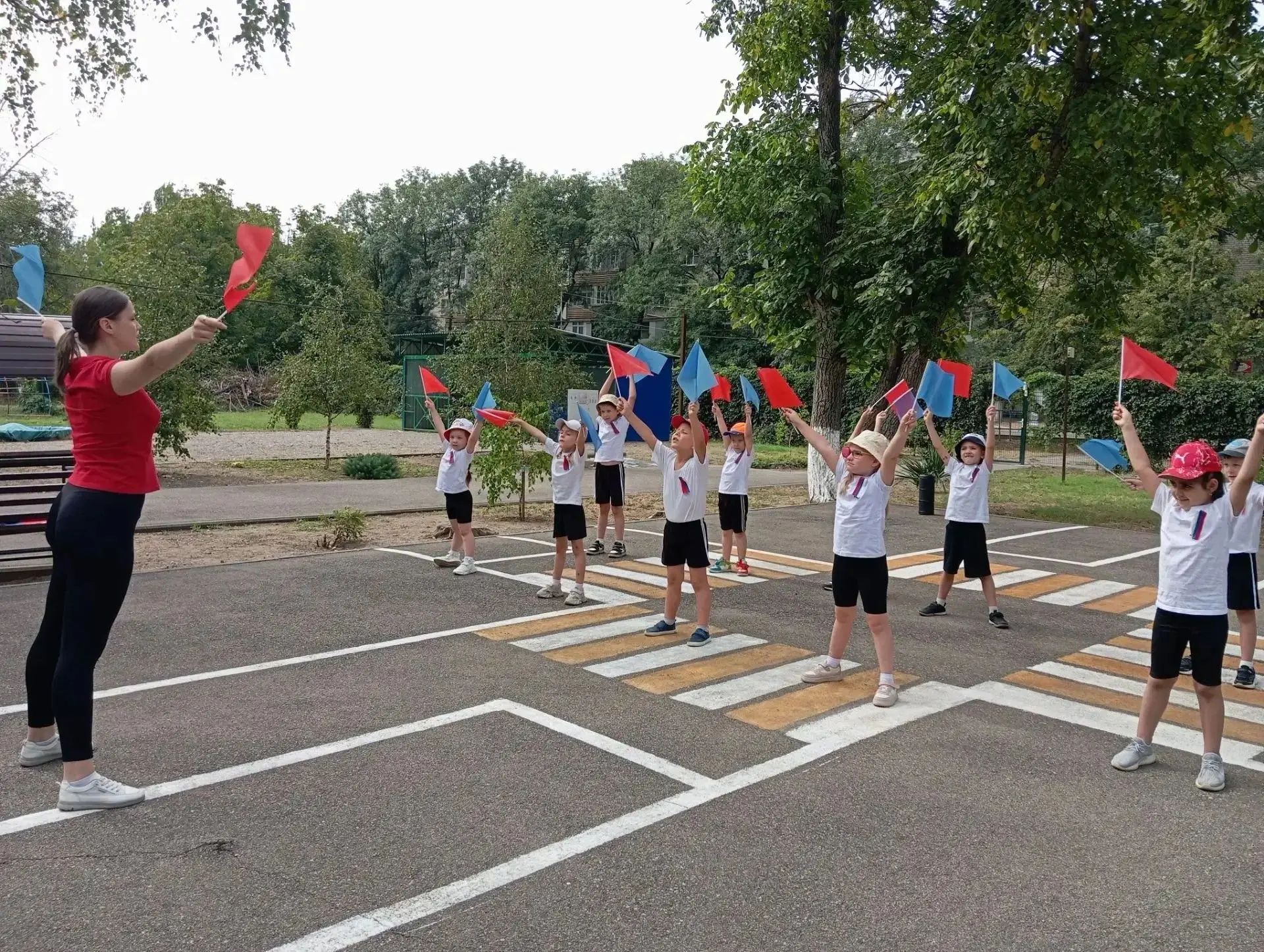 Ежегодно 22 августа в России отмечается День Государственного флага Российской Федераци...