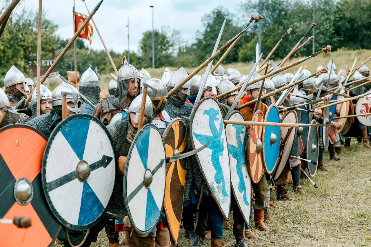 ⚔️ В Москву возвращаются «Времена и эпохи» — один из самых зрелищных фестивалей лета!