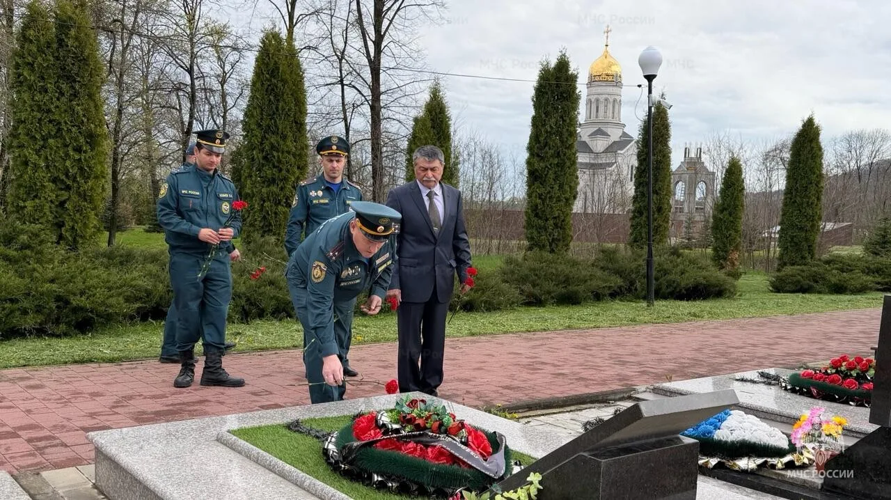 🕯️Помним, гордимся, чтим!   В последнюю пятницу апреля в России отмечается День памяти сотрудников М