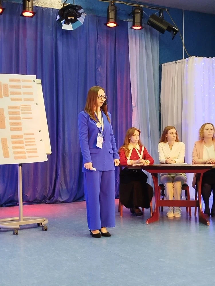 Поздравляем Божьеву Анну Николаевну, лауреата конкурса «Учитель года — 2026»! Профессионализм, преда