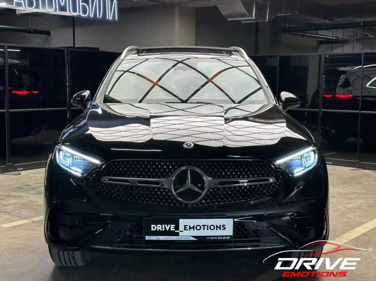 🚘 Mercedes-Benz GLC 260L 2025 года — новый автомобиль в наличии в Москве