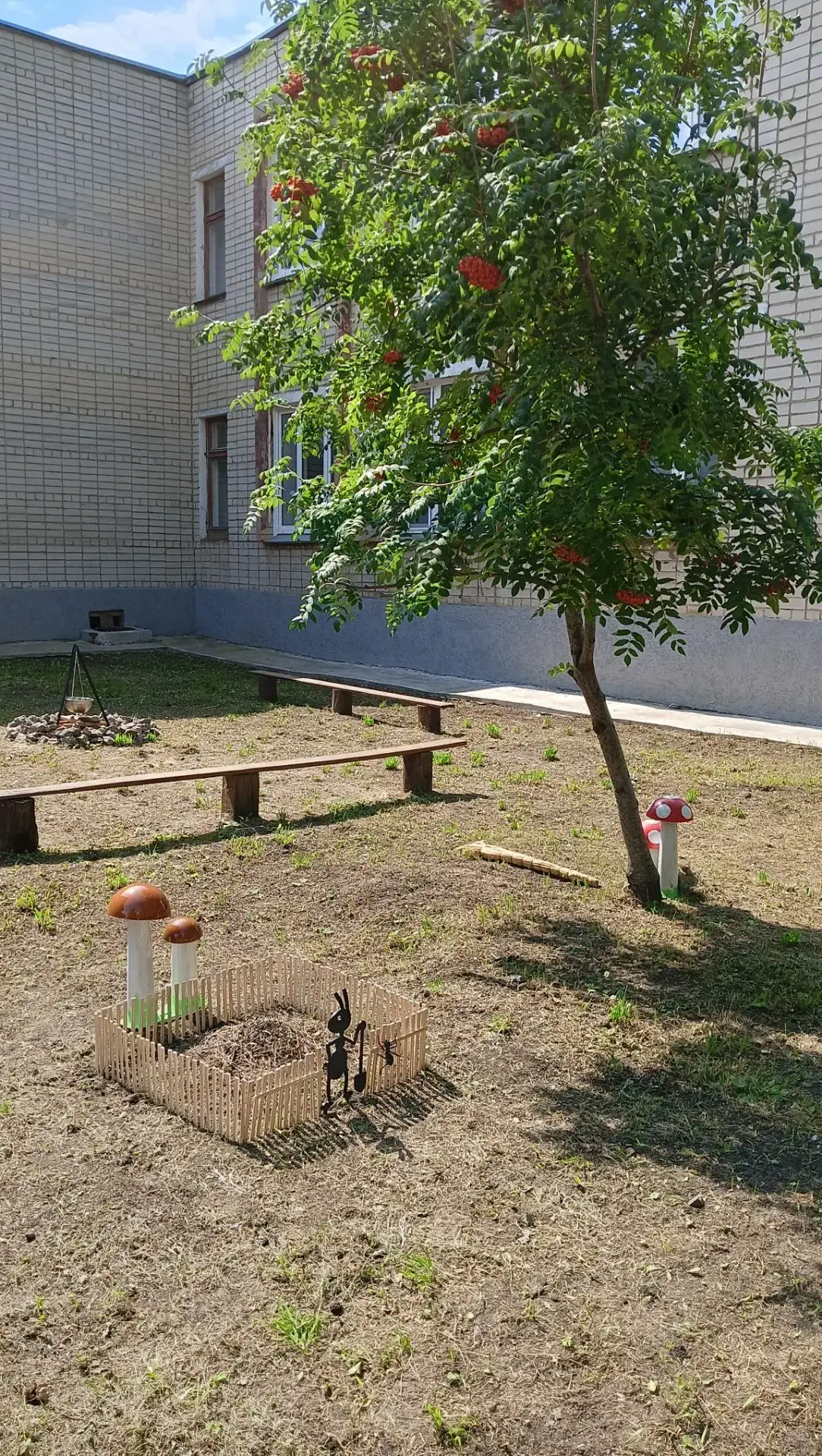 Наш детский сад "Сказка" традиционно участвует в городском Смотре - конкурсе на лучшее ...