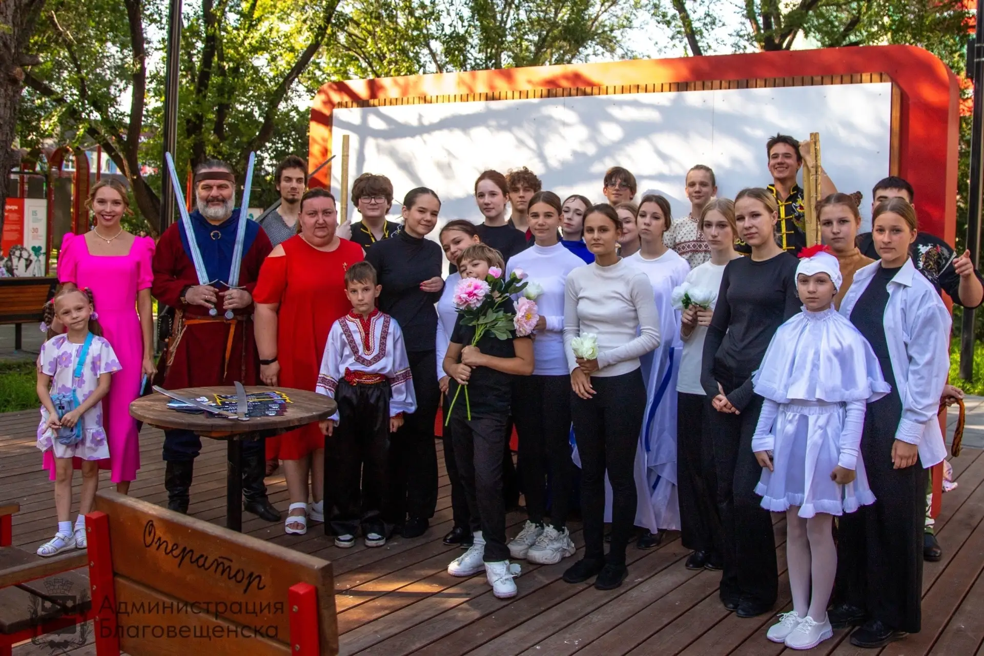 🎭В сквере имени Приёмыхова открыли театральный сезон 2026/27