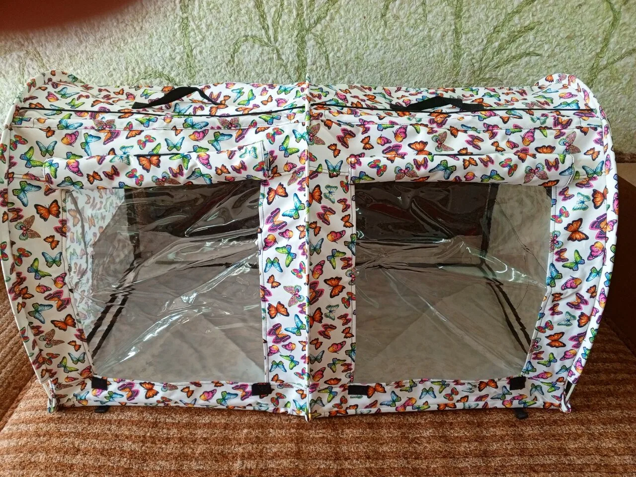 Продаётся выставочная палатка для кошек фирмы Sturdy в идеальном состоянии.  +79497316521