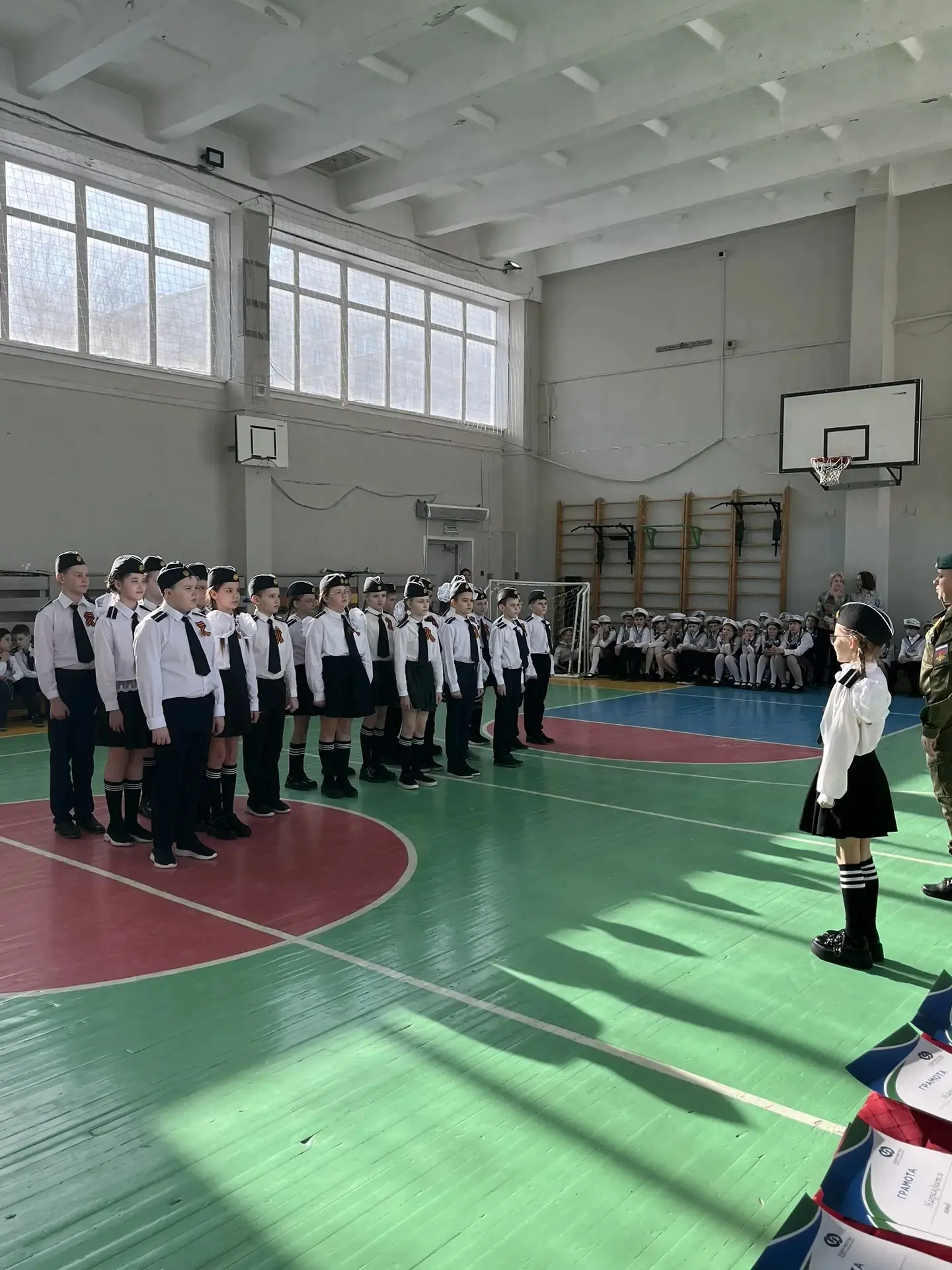 Сегодня прошли смотры строя и песни у 3-4 классов. Каждый взвод был награждён за победу в одной из н
