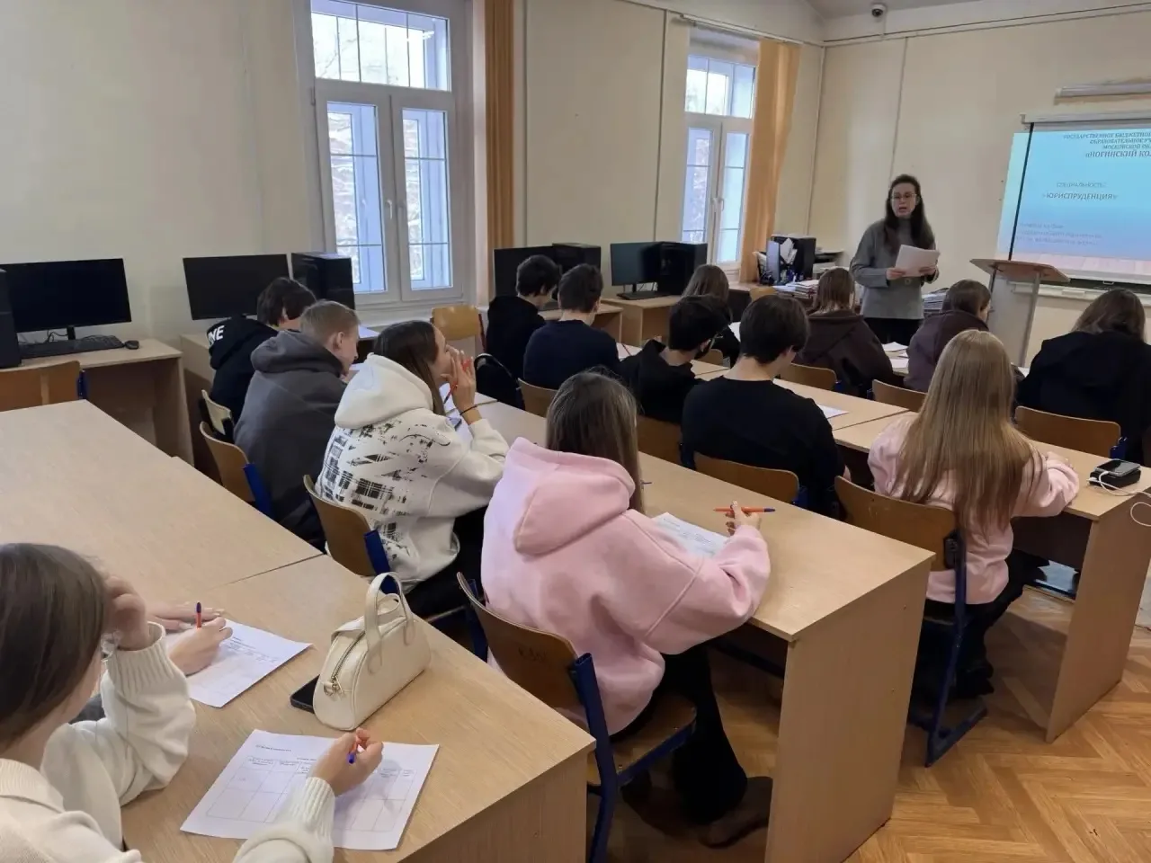 «Билет в будущее» продолжает открывать для наших школьников двери в мир профессий! На этот раз учащи