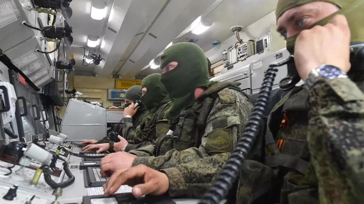 Ракетная опасность, угроза БПЛА и закрытые аэропорты. Сводка по регионам России к этому...