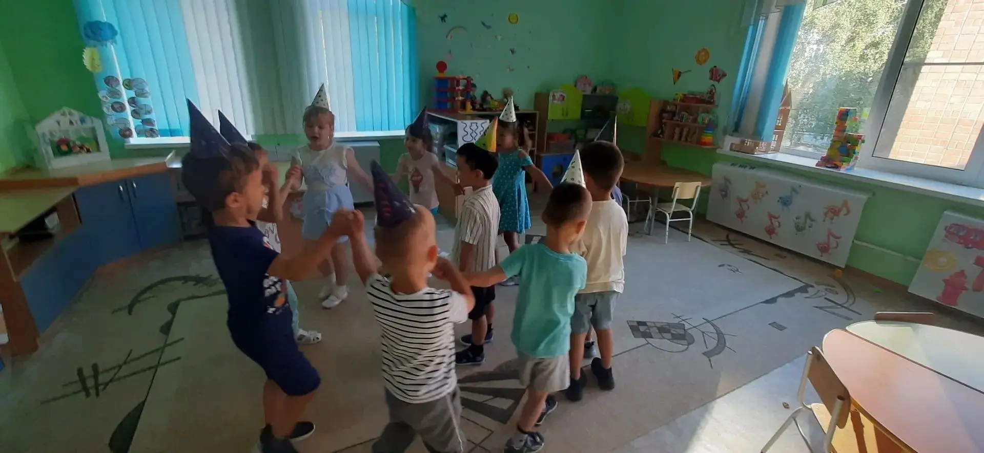 🎉 Сегодня у нас особенный день — мы празднуем день рождения нашего маленького солнышка...