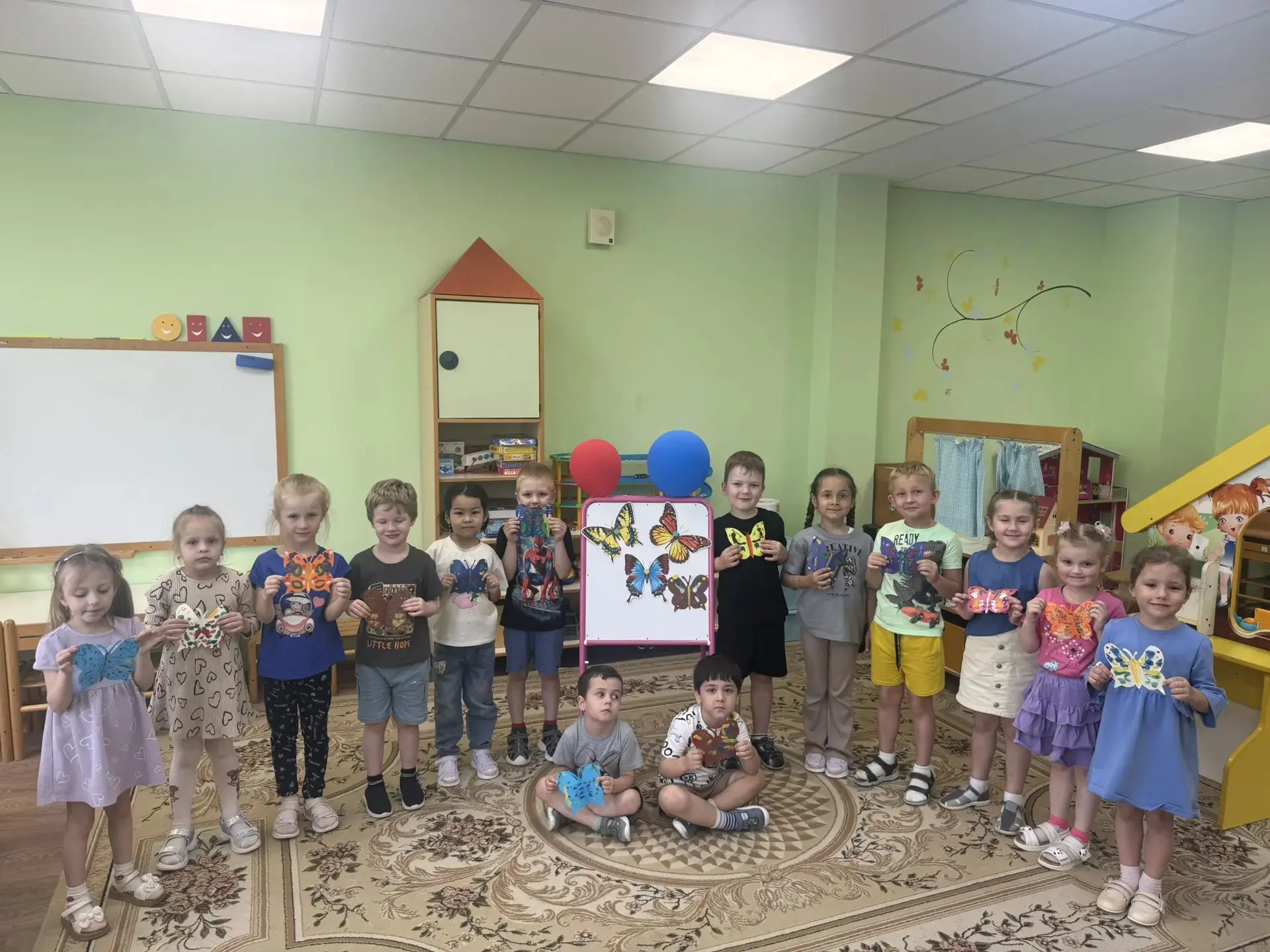 🦋Сегодня, 19 июня, в группе «Бабочка» , отмечали День рождения бабочки. 

👧👦☀Ребята провели этот 