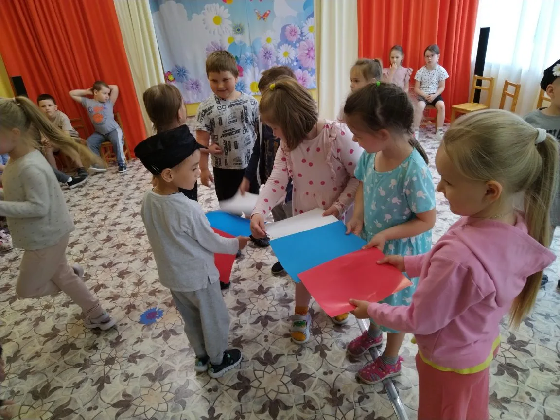 12 июня наша страна отмечает замечательный праздник — День России, день свободы, мира и добра.  

  