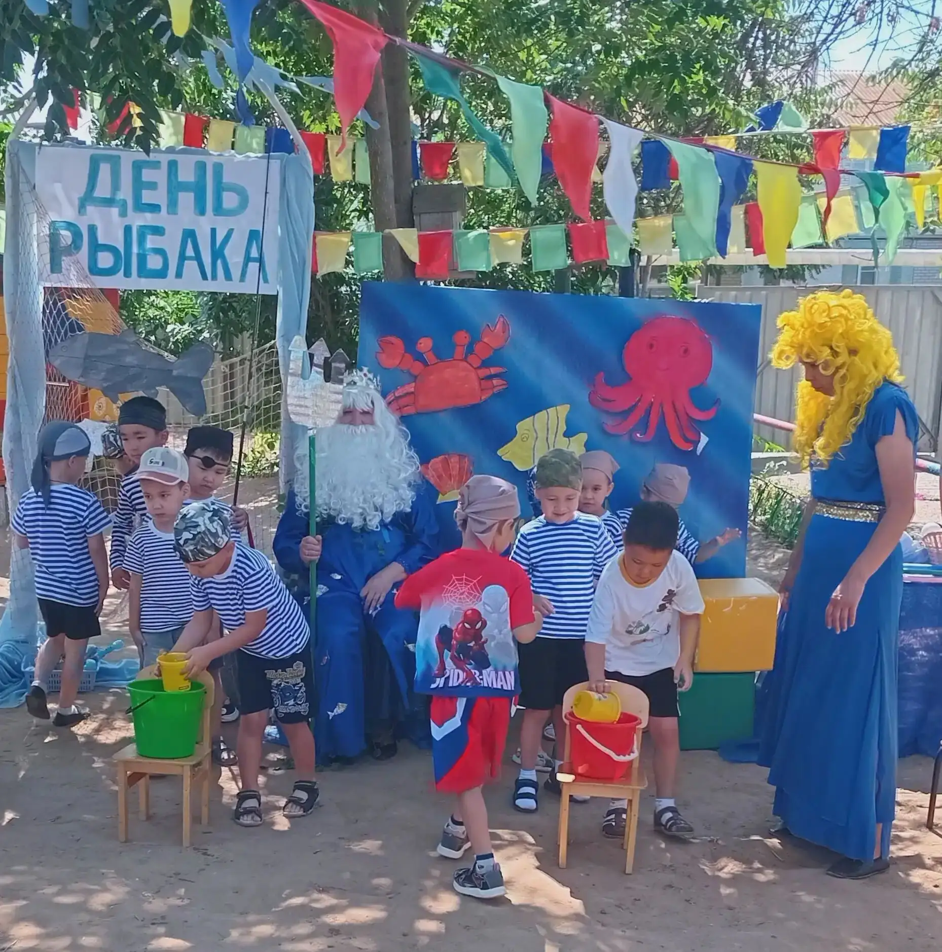 День Нептуна в МКДОУ "Детский сад №4 "Березка" прошёл весело и шумно! Под задорную музыку появился с