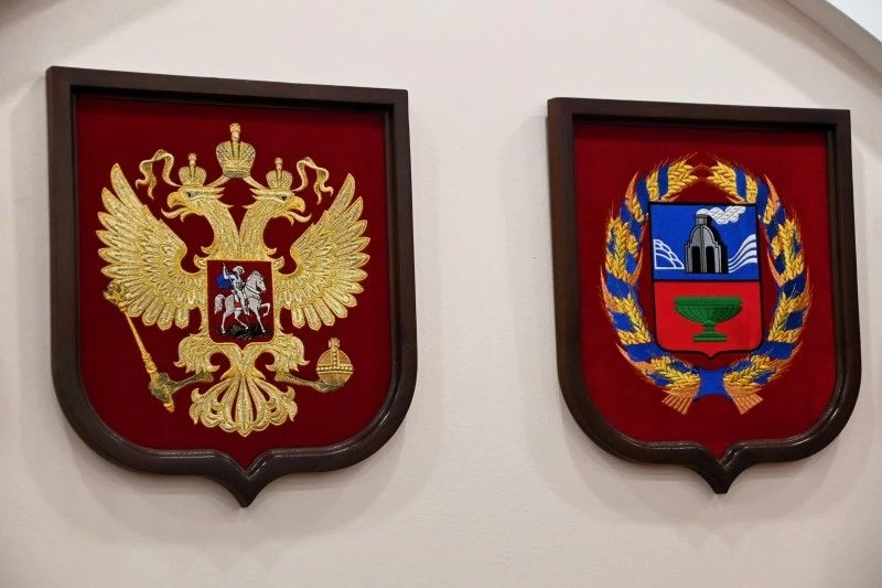 ✅ Избирательная комиссия Алтайского края установила общие результаты выборов депутатов ...