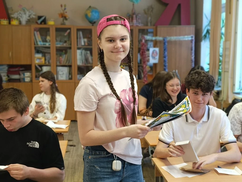 🧸🎓«День Детства» в школе Рублёво: когда выпускники снова стали первоклашками  В школьном отделении в