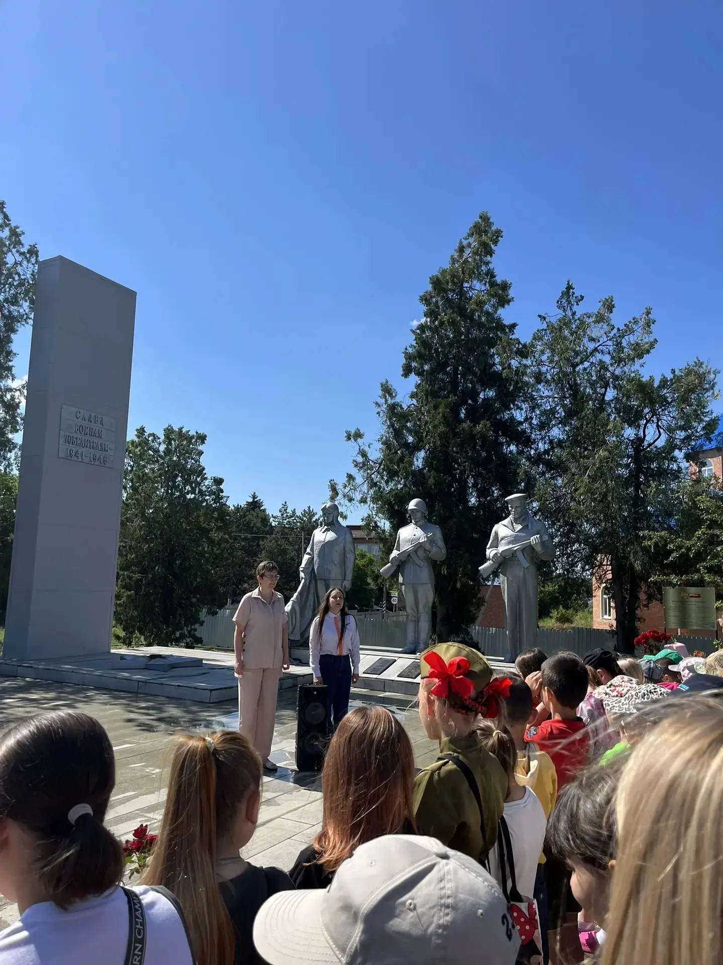 🕯️ День памяти и скорби. 

Сегодня, в День памяти и скорби, наш лагерь почтил память тех, кто отдал