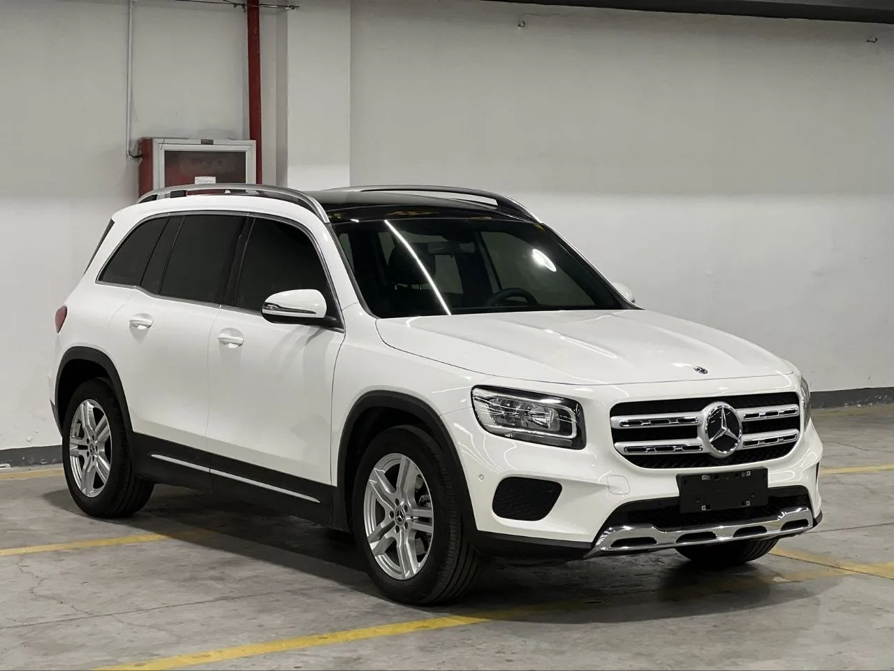 🔥🔥🔥 Приобрели в Китае для Татьяны из Екатеринбурга  Mercedes-Benz GLB 180  2020 год 33 000 км 1.3 бе