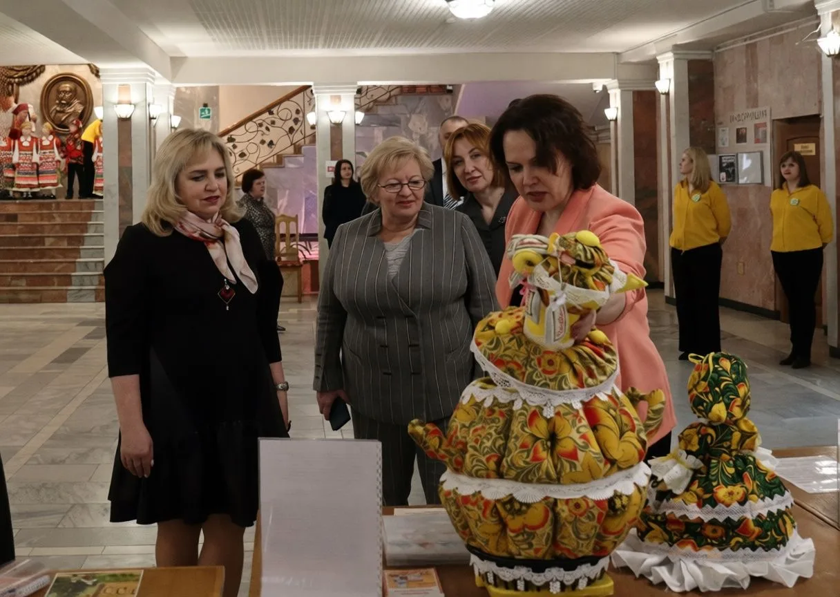Участниками городского фестиваля  «Пасхальные лучики» стали более 250 педагогов и семей воспитаннико