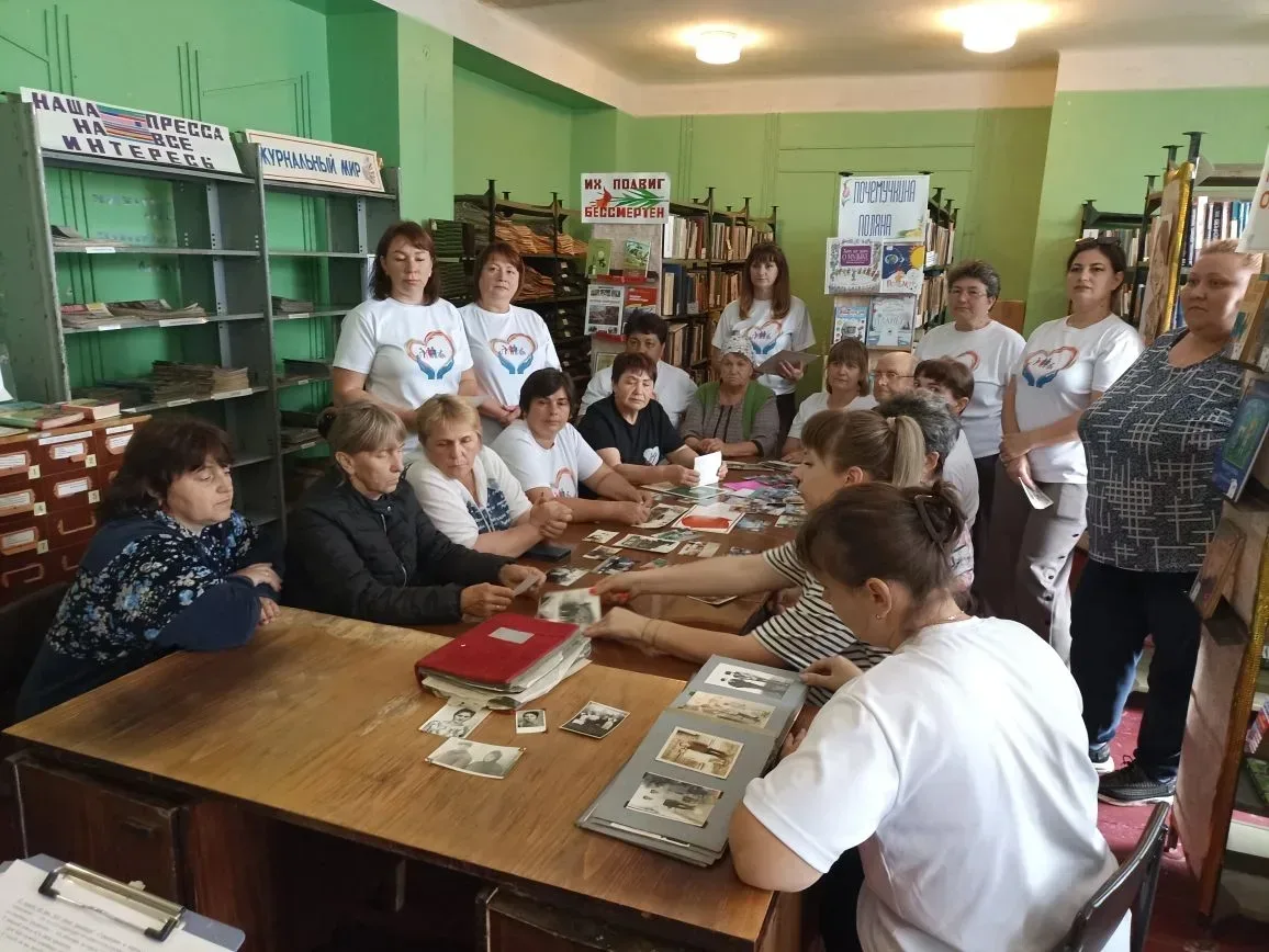 В библиотеке села Березовка состоялись ретро-посиделки "Мой город (село) в истории моей...