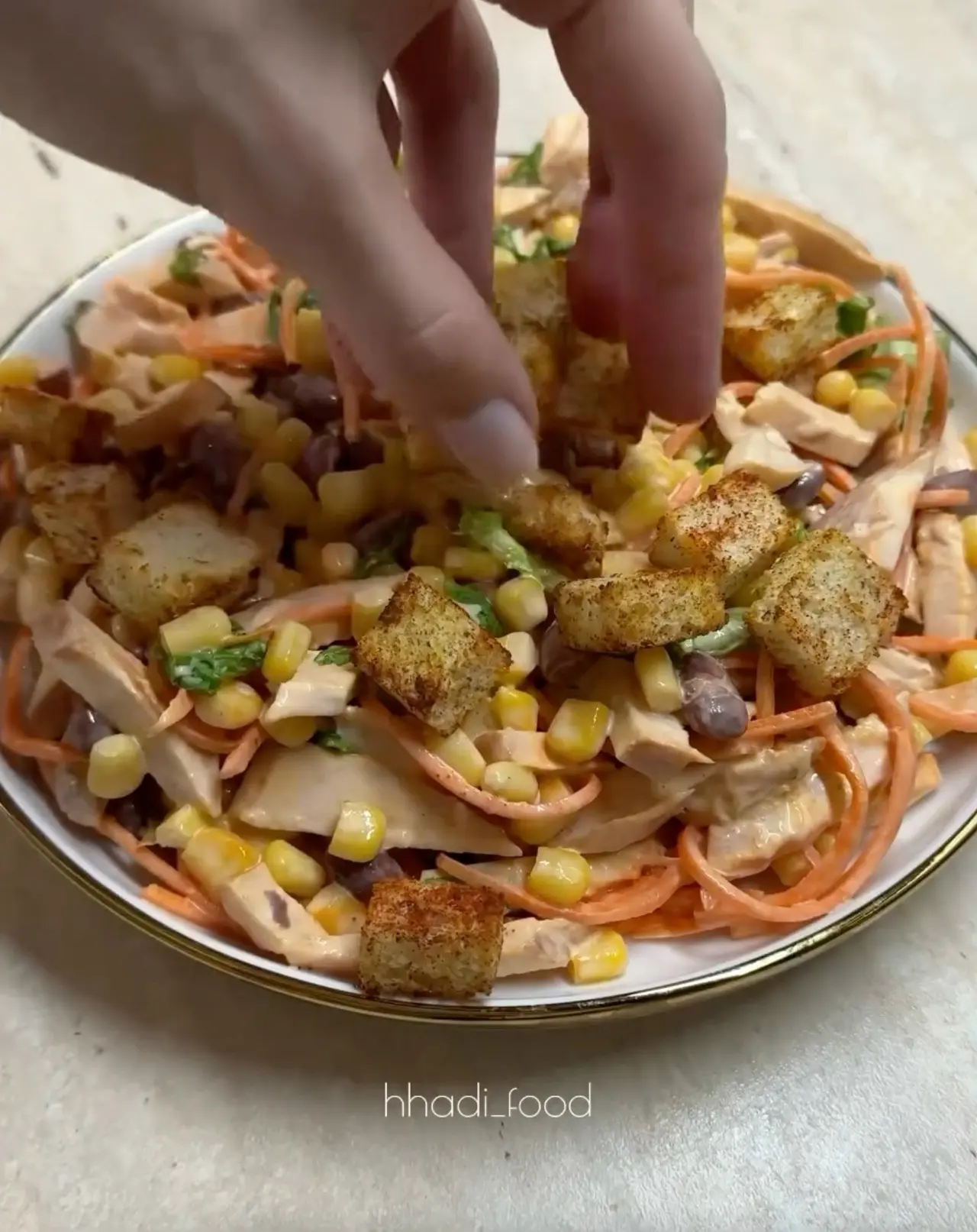 САМЫЙ ВКУСНЫЙ САЛАТ