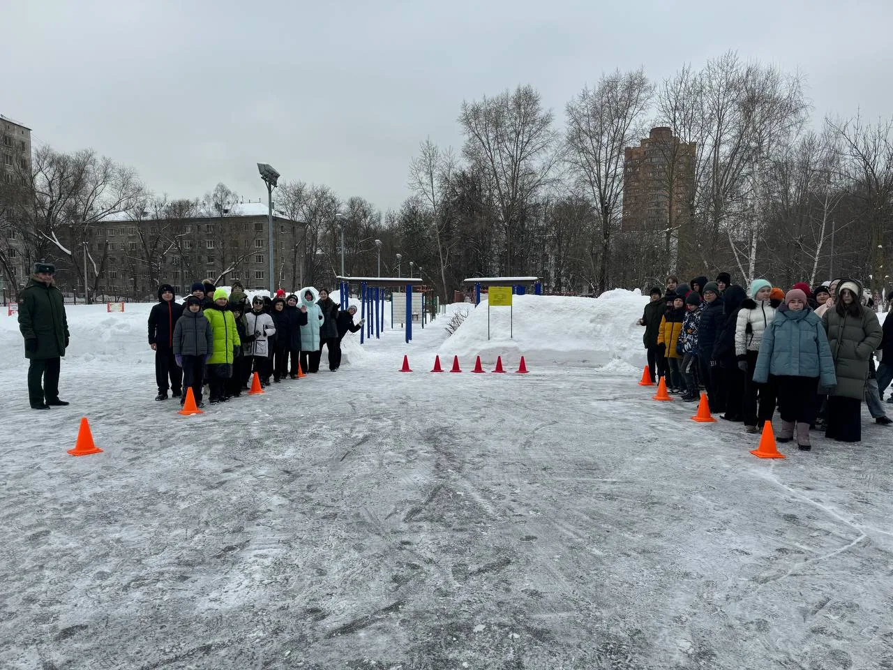 ❄️ Зимние забавы для 5–8 классов  С успехом в нашей школе прошли «Зимние забавы».  Ясные морозные дн