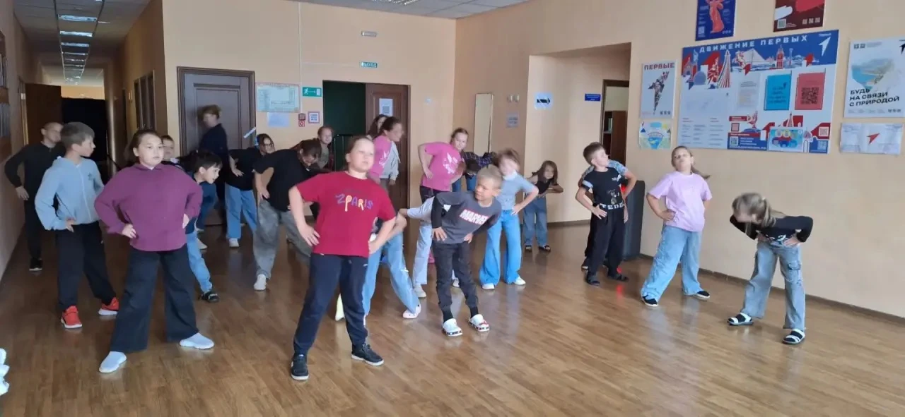 🔟 день в нашем любимом лагере "Родничок" начался с настоящей волны позитива! ☀️ Утро задалось с бод