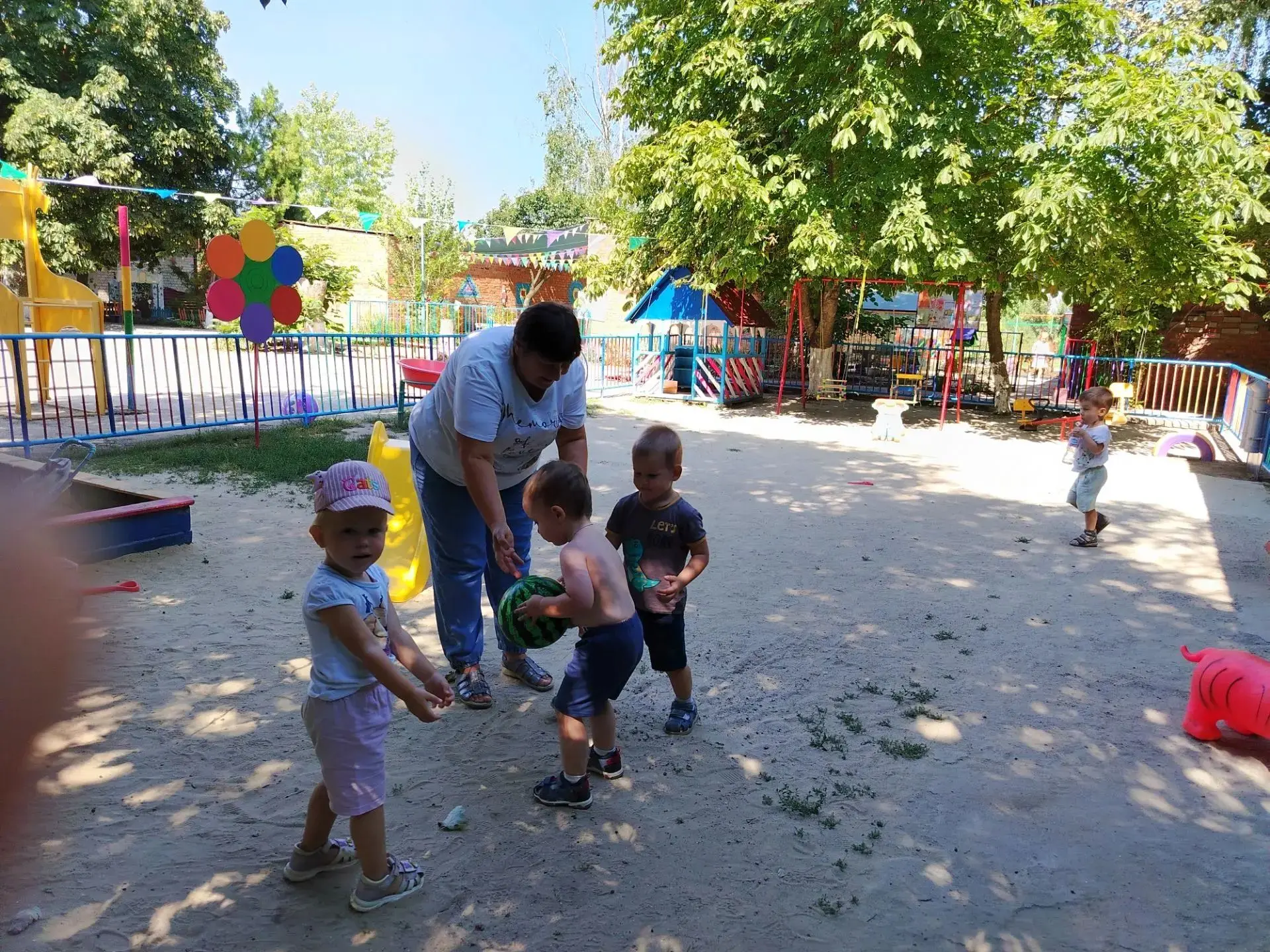 День арбуза.